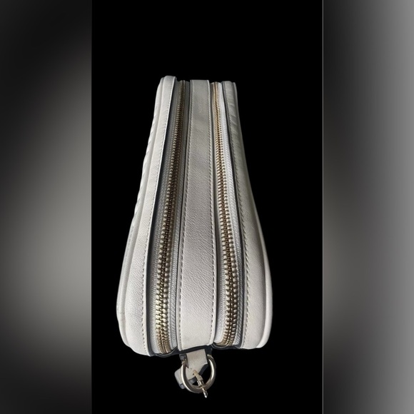 NWT Authentic Coach Jes Crossbody MARVEL Quilted Captain America Star Ivory $428 - Picture 9 of 16